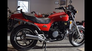 1984 HONDA VF750 S V45 SABRE [upl. by Arela895]