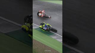 MotoGP Accidentally Rossi Vs Marquez marquez liveracemotogphariini motogp dangerousrace [upl. by Calley]