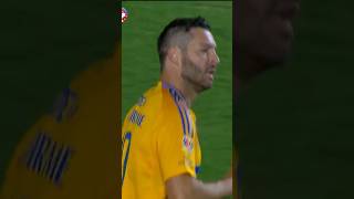 GOL DE GIGNAC con la cabeza abre el marcador vs Toluca [upl. by Ylrad]