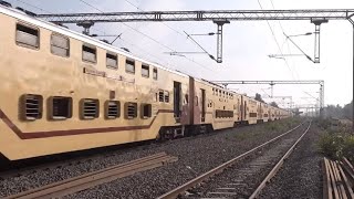 Indias First Double Decker Train  Superfast Flying Ranee At Superfast Speed Taken In 2021 amp 2018 [upl. by Tonl357]