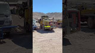 ¡Equipo de Minería en Acción 🚜🔧 Cambio de Motor 💥 [upl. by Leddy]