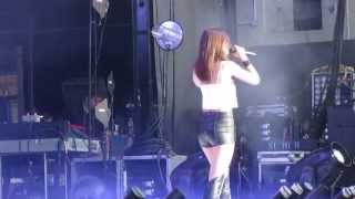 Victoria Justice  Beggin On Your Knees Jones Beach 71813 [upl. by Recnal]