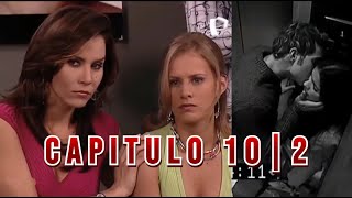 Todos ven el video de Marcos y Maritza besándose  La Mujer en el Espejo  Capitulo 10 PARTE 2 [upl. by Anuahsat]