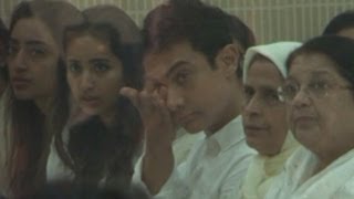 Aamir Khan CRIES at Jiah Khans condolence MEET [upl. by Cung]