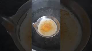 Poached Eggs Hack 🍳🥚🥞 Home Breakfast Poachedeggs Cooking Hack [upl. by Dre]