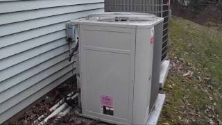 2009 Rheem Classic Series 13 SEER9 HSPF 5ton heat pump running in HEAT mode [upl. by Boynton]