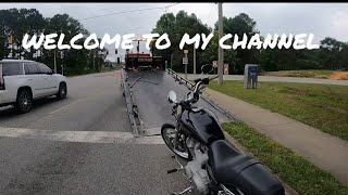 Loading and unloading Harley onto a peterbilt rollback flatbed towtruckhinowreckermotorcycletow [upl. by Kcolttam]