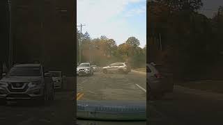 speeding idiot idiotsincars [upl. by Rehpotsyrhc358]