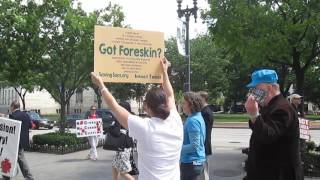 Intactivist Hollie Anne Redinger Asks Obstetricians What are the Functions of the Foreskin [upl. by Markos]