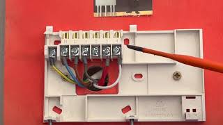 Y plan heating system wiring explained Honeywell edition [upl. by Theron]