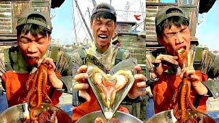 Fishermen eating seafood dinners are too delicious 666 help you stirfry seafood to broadcast live [upl. by Anaert]