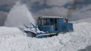 Schneeräumung am Großglockner 2009 [upl. by Truelove]