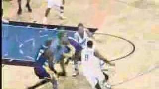 Kobe posterizes Dwight Howard [upl. by Ibrik]