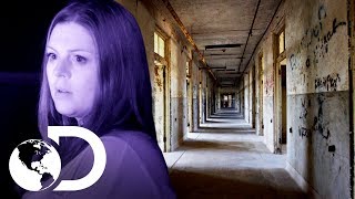 72hrs en el macabro sanatorio de Waverly Hills  Encierro paranormal  Discovery Latinoamérica [upl. by Acimot914]