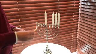 How to light the Menorah by Rabbi Kauffman [upl. by Areta468]