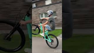 Der erste Wheelie auf dem neuen Fahrrad  Fully  Rose Root Miller 2  supportistkeinmord viral [upl. by Livi]