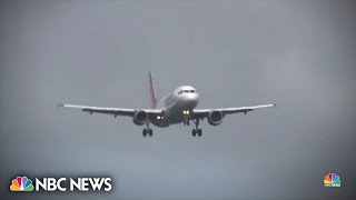 Allegiant plane avoids midair collision at 23000 feet [upl. by Zalucki601]