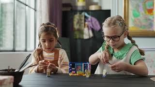 LEGO Friends Lianns kamer  41739  PlayFun video [upl. by Adnalra653]