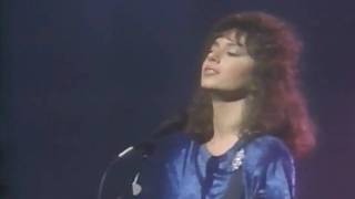 BANGLES  MANIC MONDAYLIVE 1986 [upl. by Bergwall]