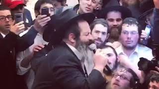 Rubashkin recites emotional blessing matir asurim [upl. by Muscolo56]