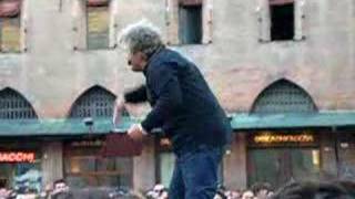 VDay  Beppe Grillo quotLi coglieremo alla sprovvistaquot [upl. by Ulund487]