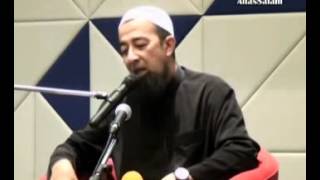 Senyum POWER Sentuh PUNGGUNG Ketika Ada WUDUK  Ustaz Azhar Idrus [upl. by Ardnuasal42]