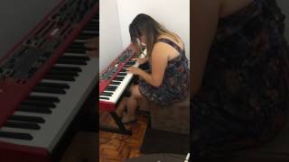 Retrato em Branco e Preto  Tom JobimChico Buarque Cover Piano Kevelin Bisco [upl. by Leblanc]