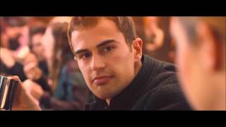 Divergent movie review [upl. by Gualterio]