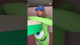 JAJAJSJSJA APAREZCO EN LA PORTADAAAA 🫶🏼 disfraz para embarazada 💚👁️ mikewazowski monstersinc [upl. by Medovich]