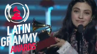 Mon Laferte gana su primer Latin Grammy a quotMejor Canción Alternativaquot por quotAmárramequot [upl. by Hurley]