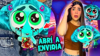 ABRÍ un PELUCHE de ENVIDIA de Intensamente 2 y ME GRITÓ algo TURBIO sobre FURIA💀😱  Ani Cat😻 [upl. by Wilscam]