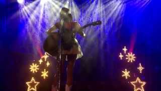 Kacey Musgraves cries and plays an emotional version of Merry Go Round Live in Glasgow Scotland [upl. by Etnovahs]