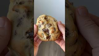 This Levain bakery copycat is the real deal – huge gooey chocolate chip cookies Recipe in comments [upl. by Koslo722]