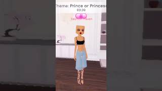 How to get fishnets or tattoos in dress to impress dresstoimpress roblox pinkpalmpuffhoodie [upl. by Pryor]