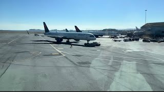 The flight to maui  not in Maui go to other video to see me and Maui [upl. by Yajnas455]