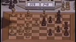 Garry Kasparov vs Vladimir Kramnik Amazing blitz game Semi final World Chess 1994 [upl. by Rudin]