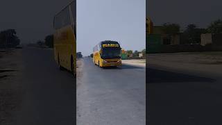 High speed bus SE motor cycle 😱😱😱😱shortviral viralvideo truck [upl. by Seaman]