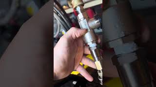 DIY ball valve and swivel pressurewashing ballvalve diy linksbelow savemoney dn10 [upl. by Hillary533]