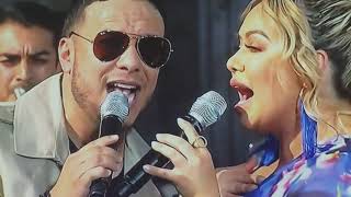 Chiquis Rivera y Lorenzo Méndez amandote cantando en vivo [upl. by Jerrilyn]