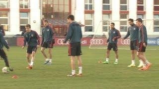 FC Bayern Abschlusstraining vor dem CLRückspiel gegen Arsenal [upl. by Belda]