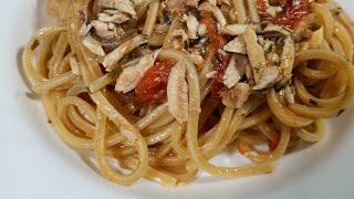 Questi spaghetti al sugo di acciughe fresche li farai tutta lestate 😋 [upl. by Gavrilla952]