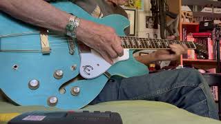 Electric Guitar Epiphone Casino First Play Unplugged with NO Setup WOW [upl. by Ecreip]