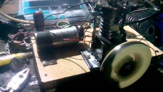 Silnik spalinowy domowej roboty  Homemade two stroke engine [upl. by Kemeny]