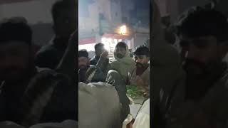 Lahore sabzi mandi main matar ki boliLahore sabzi mandi [upl. by Alemap]