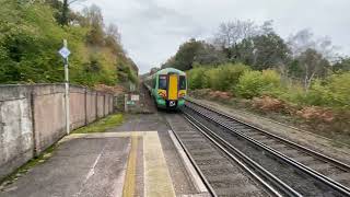 Southern passing balcombe for London Victoria [upl. by Vinaya]