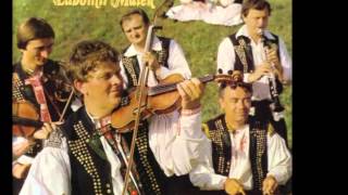 OLŠAVA Lidové Písnĕ z Uherskobrodska  Moravian  Slovak Folk Song 1975 [upl. by Katrina]