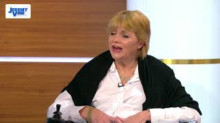 Samantha Markle apologises to half sister Meghan [upl. by Ydac401]