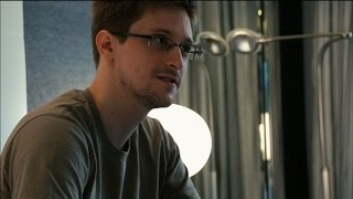 Watching Snowden’s pivotal moments in ‘Citizenfour’ [upl. by Isman100]