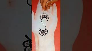 The Mehndi Design TRICK Everyone is Talking Aboutshortsshortvirslviralvideo [upl. by Rayna115]