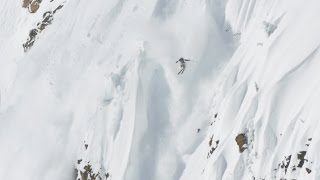 Skier Outruns Massive Avalanche [upl. by Georglana140]